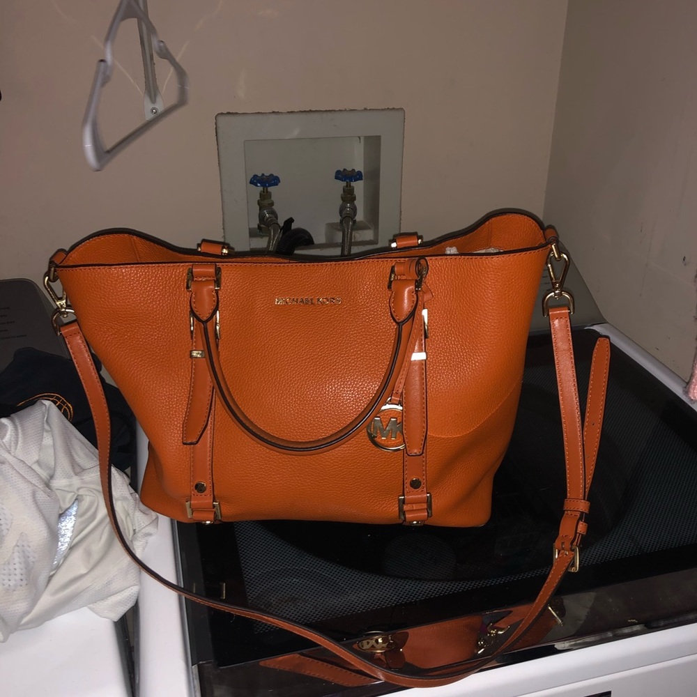 Michael kors purse and change wallet
